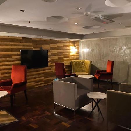 Mapungubwe Hotel Apartments Marshalltown Johannesburg Bagian luar foto